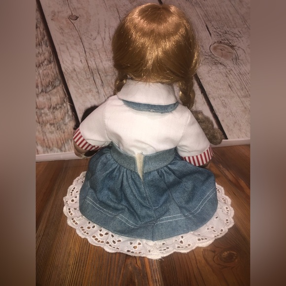 Emma Down By the River Doll W Teddy Bear & Porcelain Stuffed Heritage Collection - Picture 5 of 9